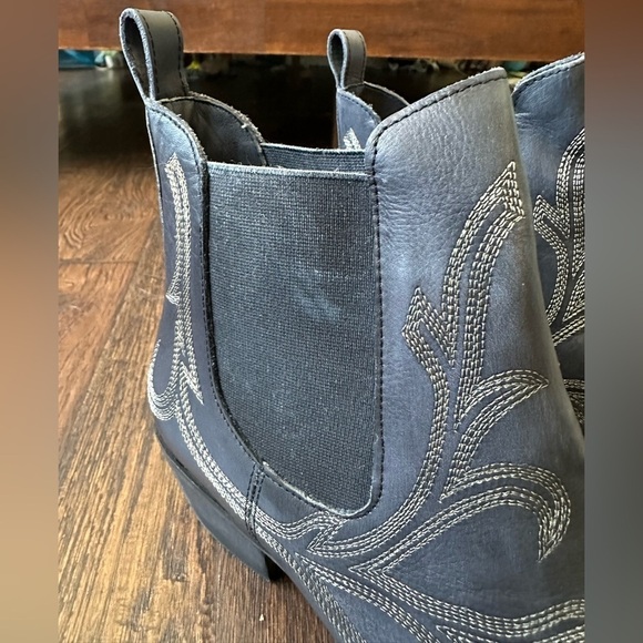 Free People | Boots Wayward Black Embroidered Western Booties - Picture 14 of 14